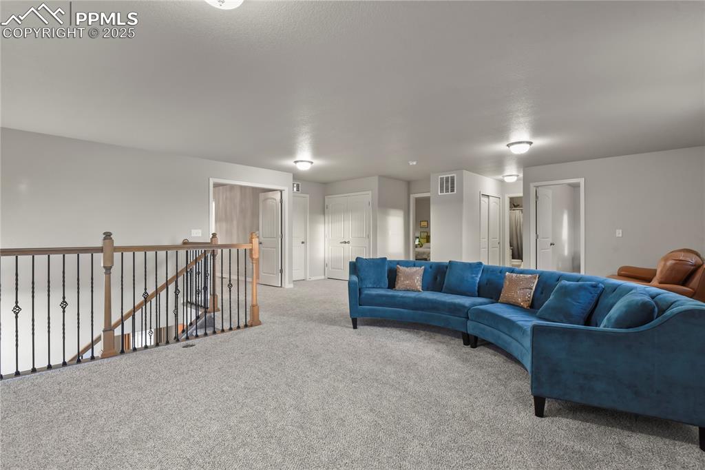 Image 20 of 42: Living Room