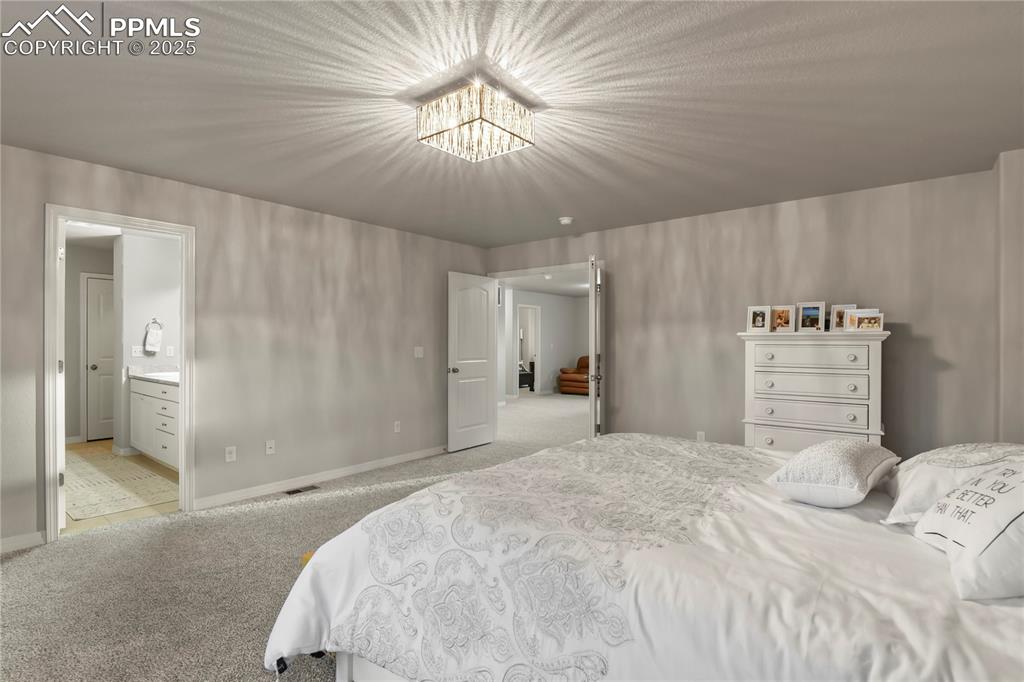 Image 23 of 42: Bedroom