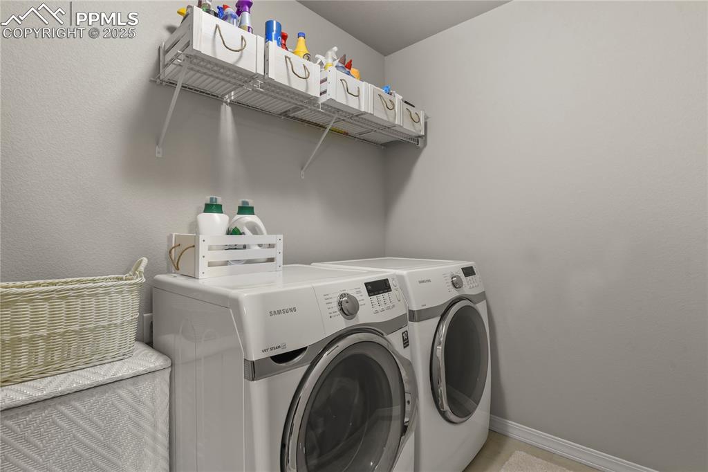 Image 30 of 42: Laundry