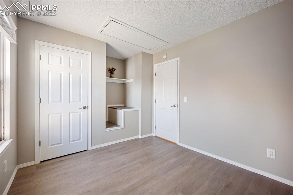 Image 22 of 41: Bedroom