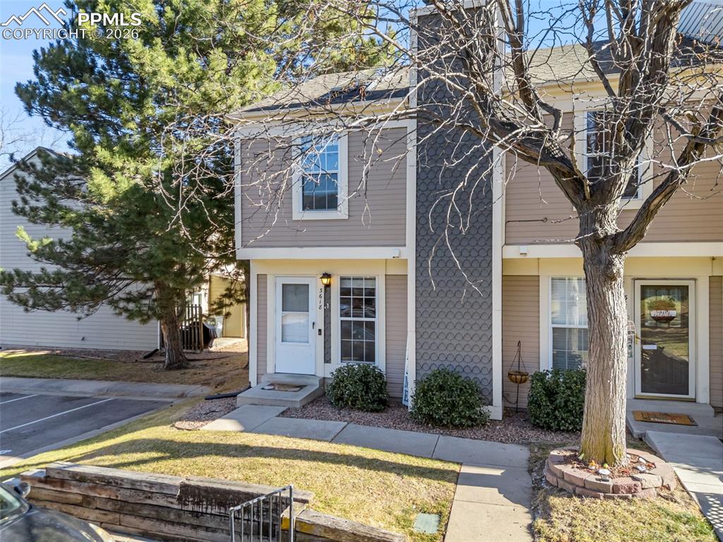 Image 31 of 41: Front of Structure