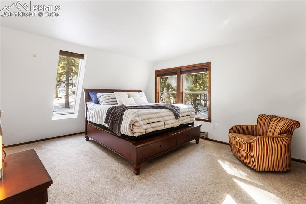 Image 30 of 48: Bedroom