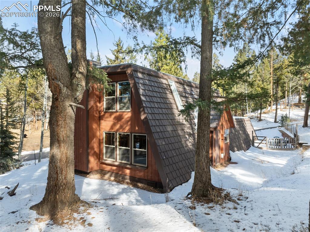 Image 36 of 48: Side of Structure