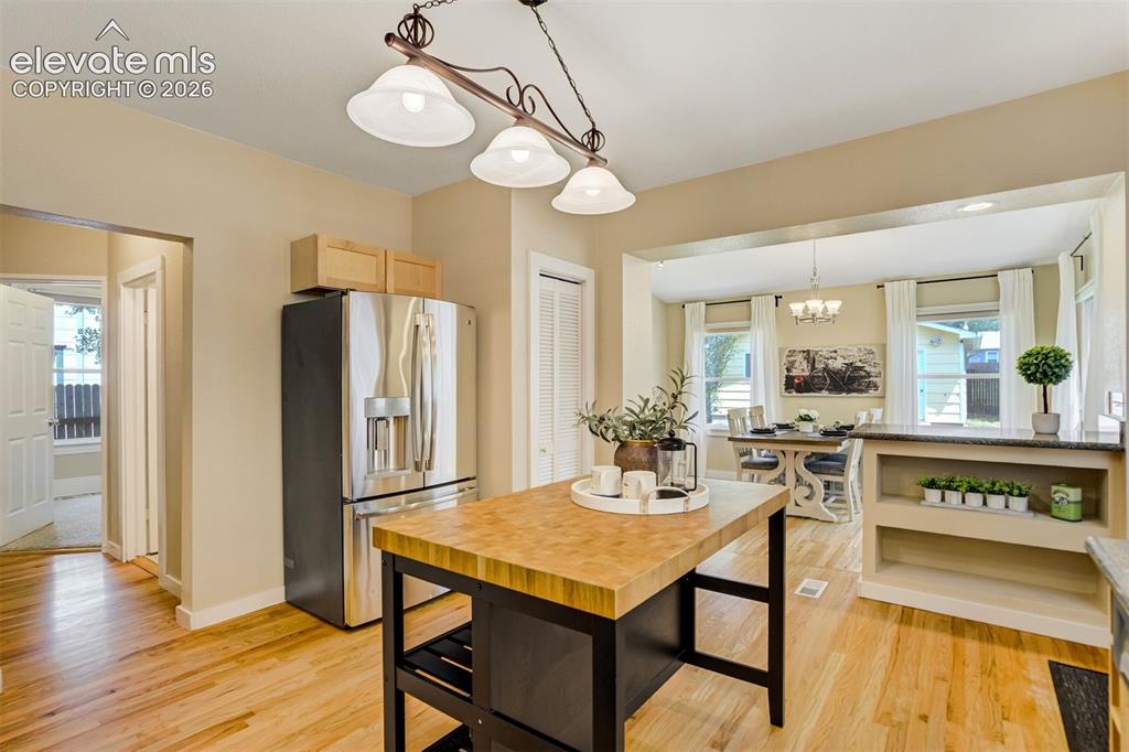 Image 11 of 48: Kitchen