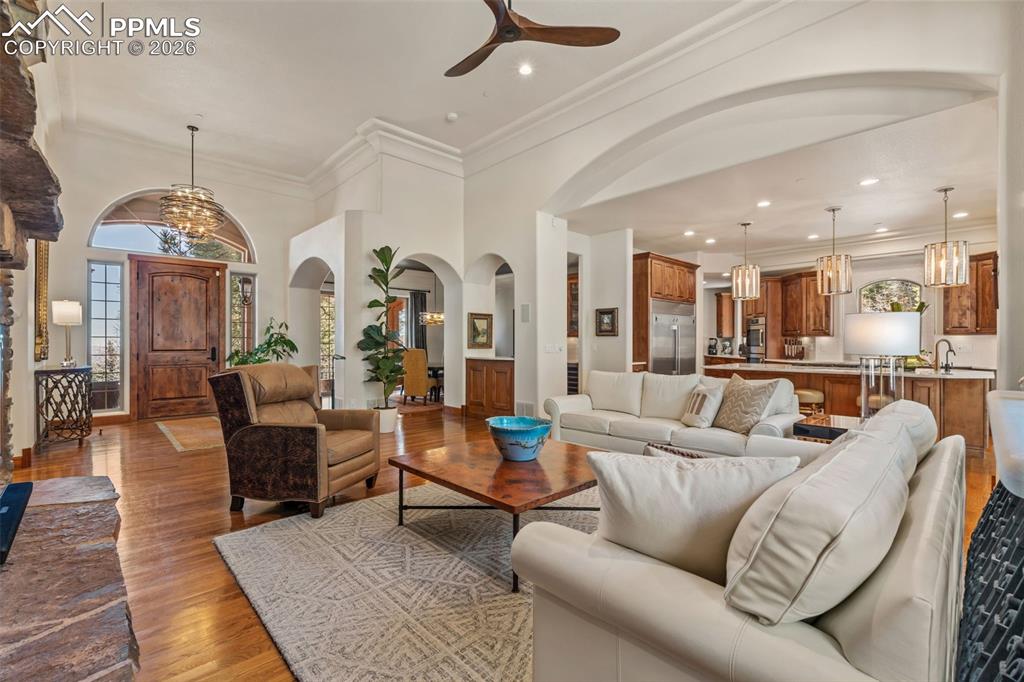 Image 12 of 50: Living Room