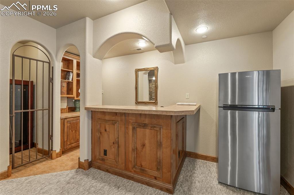 Image 38 of 50: Kitchen