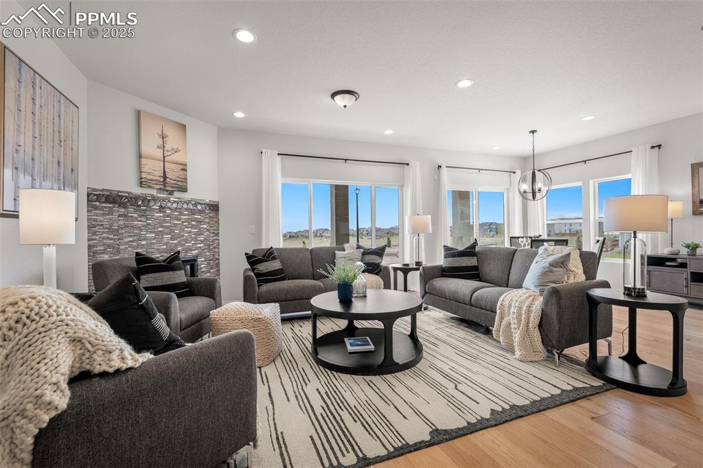 Image 14 of 49: Living Room