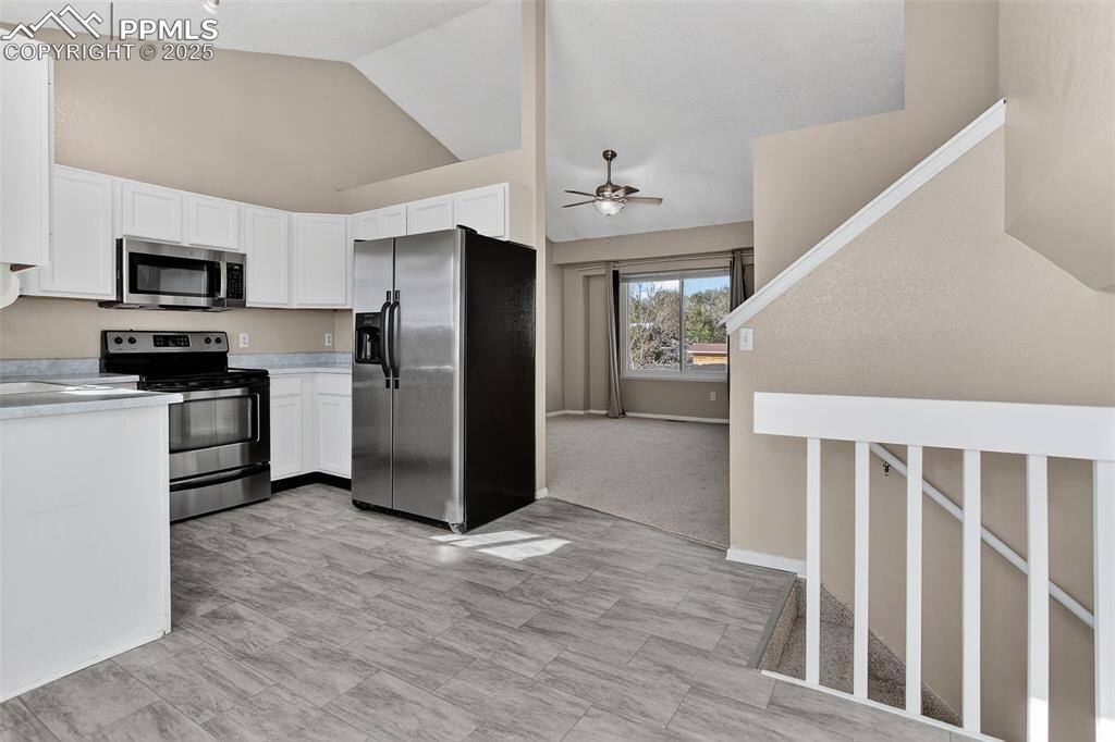 Image 12 of 37: Kitchen