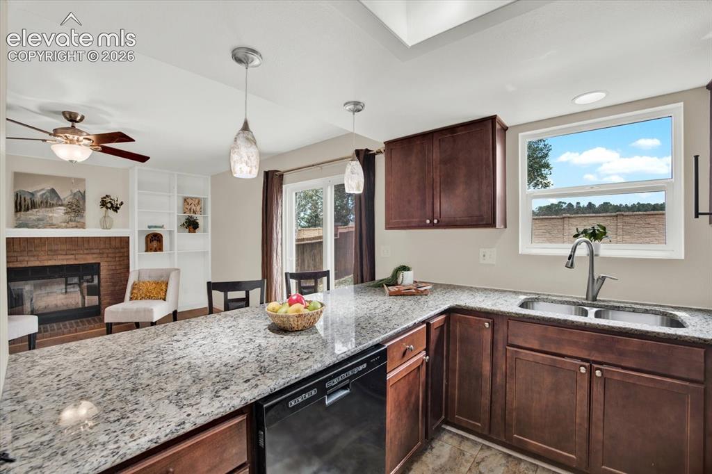 Image 7 of 43: Kitchen