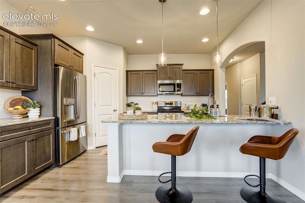 Image 10 of 49: Kitchen