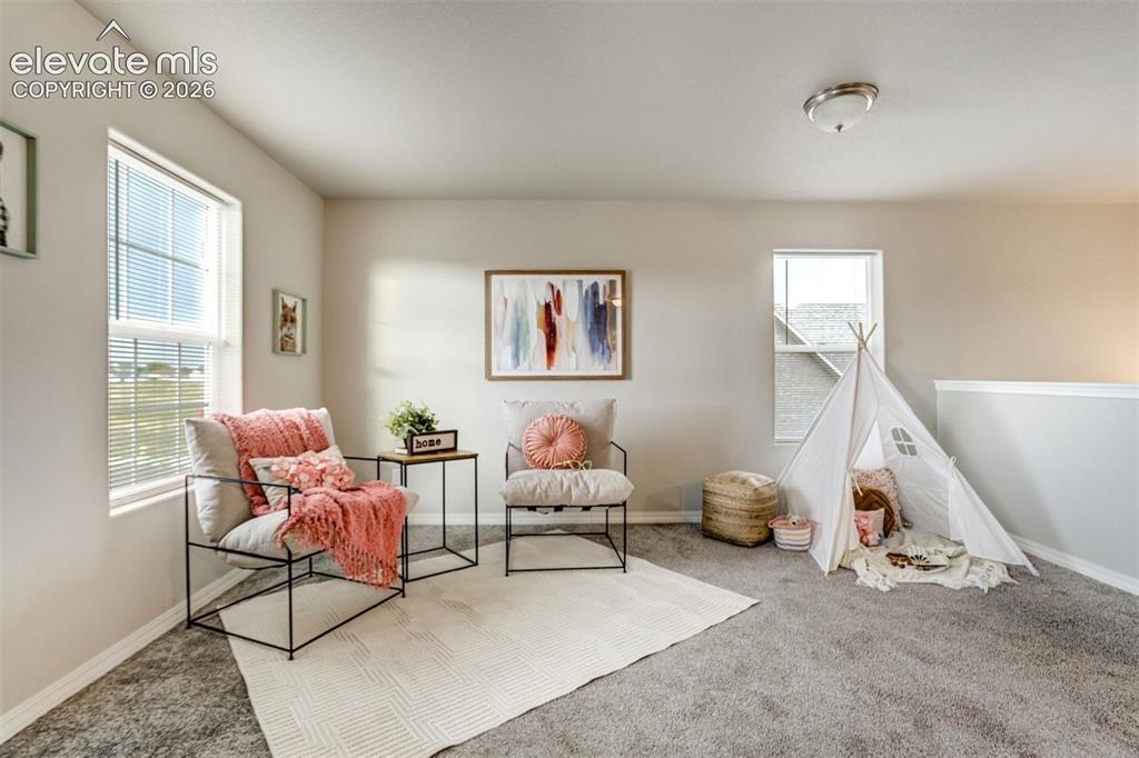 Image 19 of 49: Sitting Room
