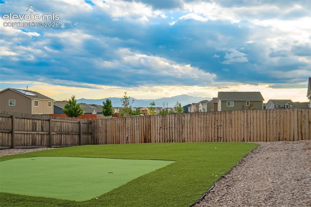 Image 49 of 49: Yard