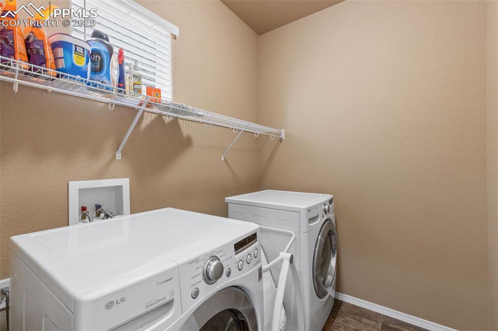 Image 31 of 37: Laundry