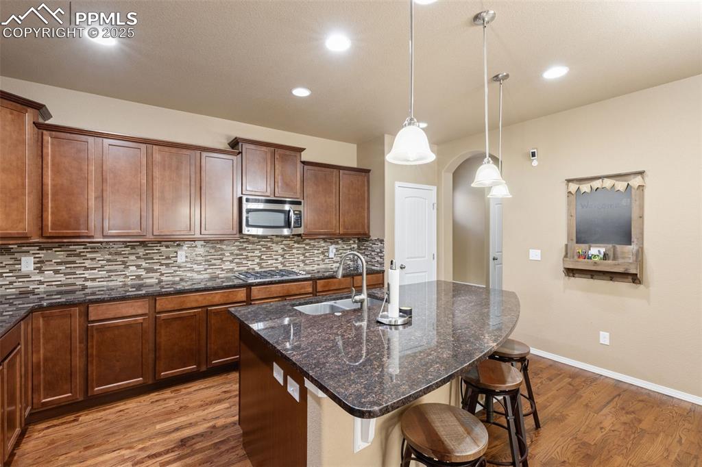 Image 9 of 37: Kitchen