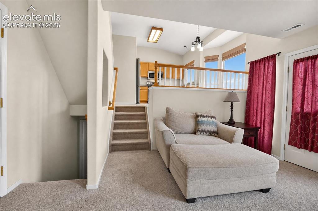 Image 11 of 24: Sitting Room