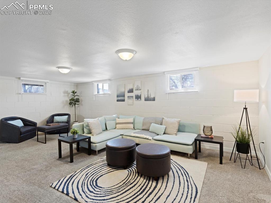 Image 15 of 33: Recreation Room