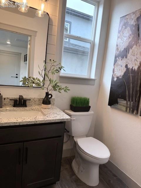 Image 4 of 15: Bathroom