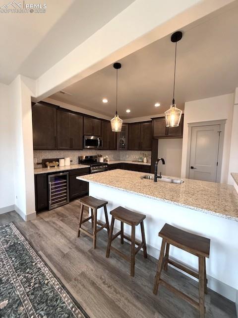 Image 8 of 15: Kitchen