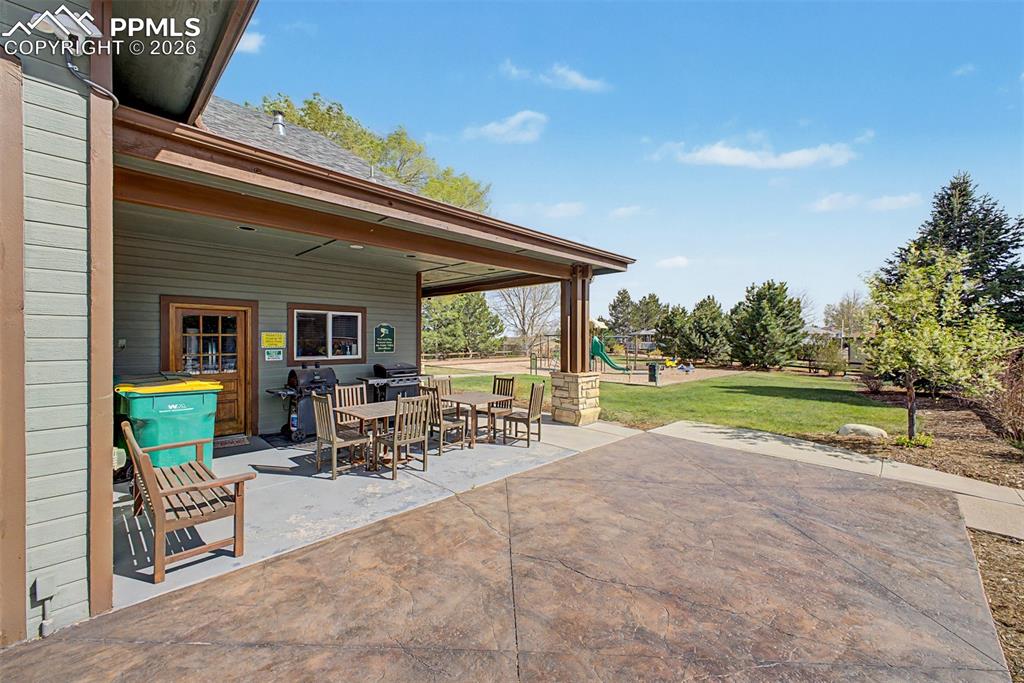 Image 35 of 50: Patio