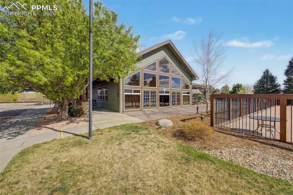 Image 39 of 50: Back of Structure