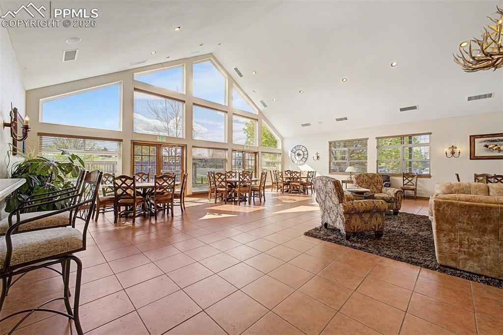 Image 46 of 50: Living Room