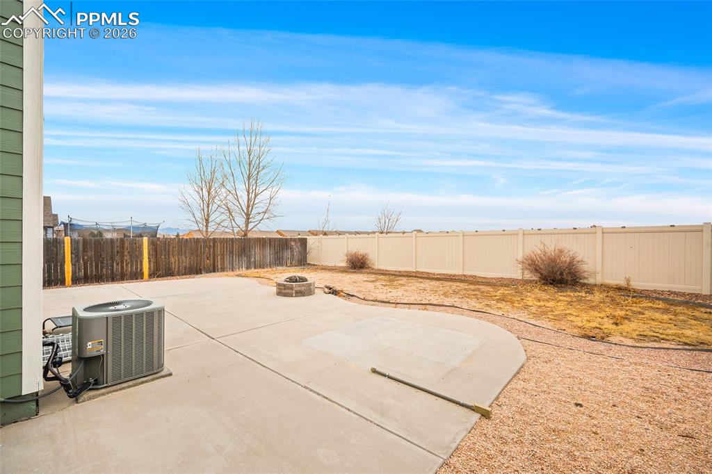 Image 31 of 34: Patio