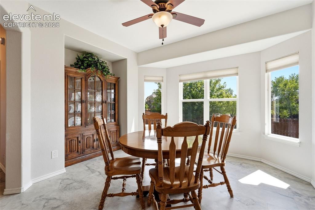 Image 10 of 46: Dining Area