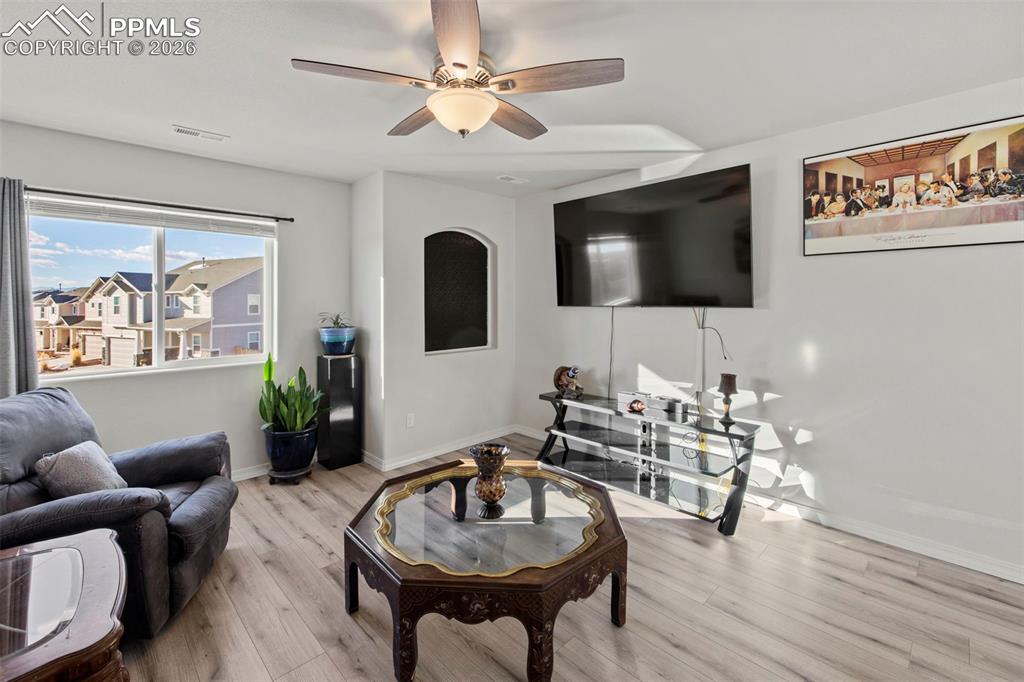 Image 20 of 39: Living Room