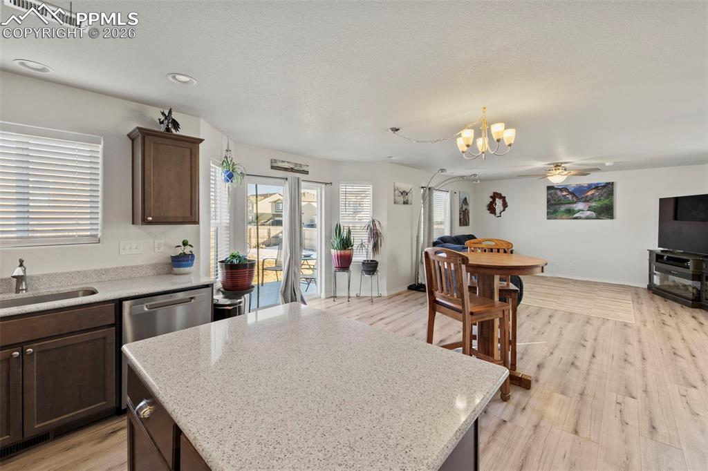 Image 9 of 39: Kitchen