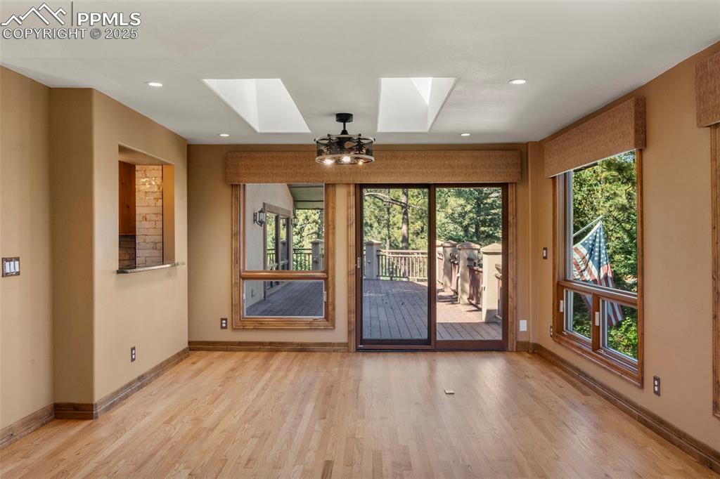 Image 20 of 46: Entry