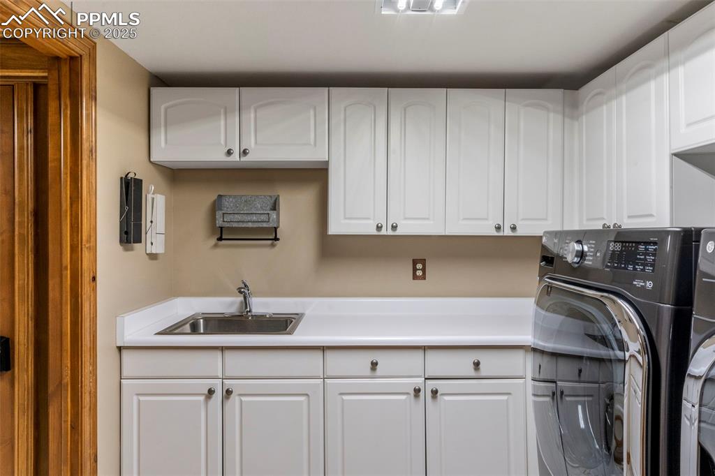 Image 31 of 46: Laundry