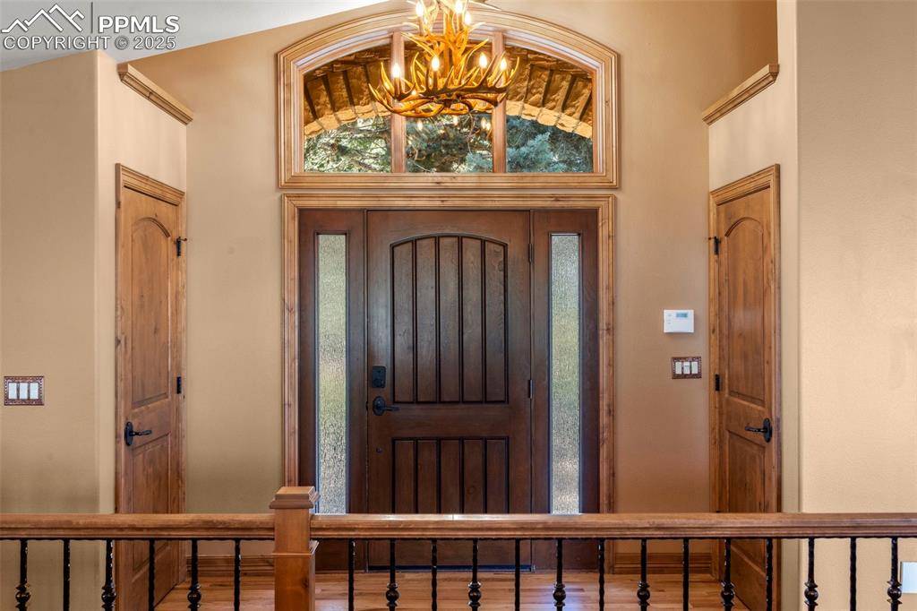 Image 4 of 46: Entry