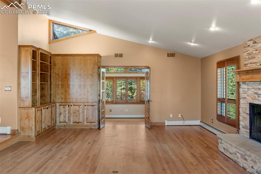 Image 8 of 46: Living Room