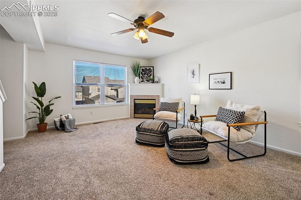 Image 5 of 22: Living Room