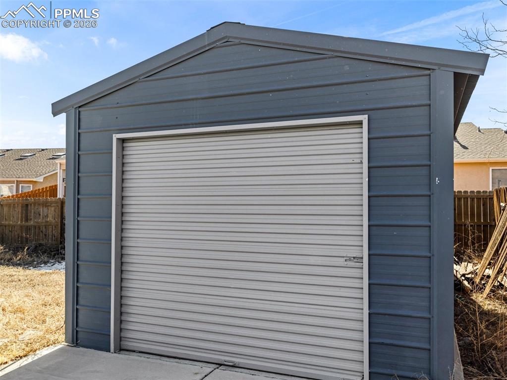 Image 24 of 30: View of detached garage