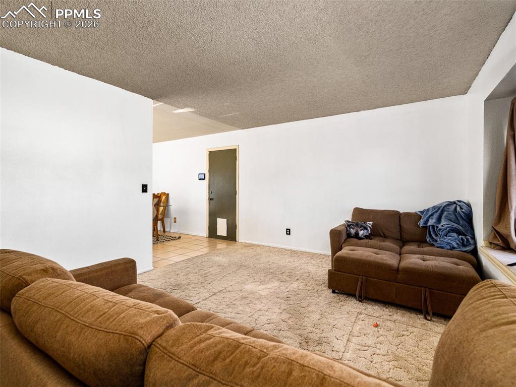 Image 3 of 30: Living room