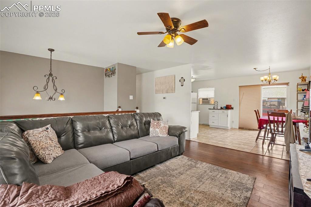 Image 5 of 22: Living Room