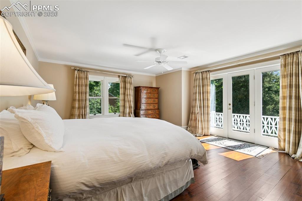 Image 23 of 47: Master Bedroom