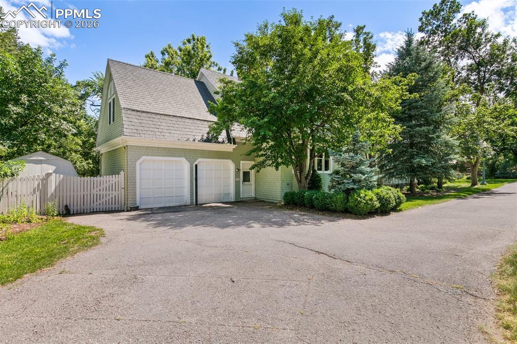 Image 47 of 47: Side of Structure