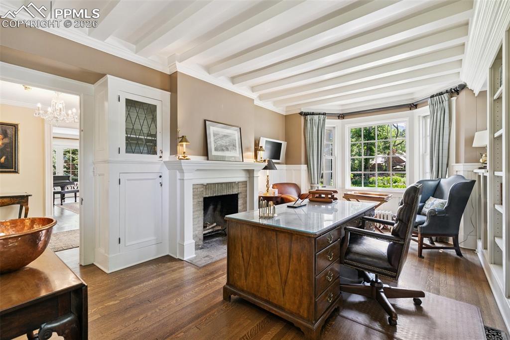 Image 6 of 47: Office