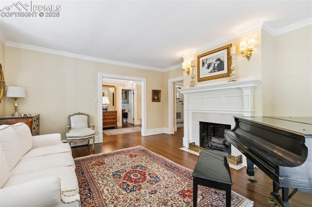 Image 9 of 47: Living Room