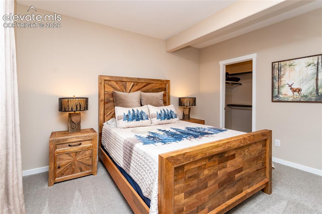 Image 8 of 21: Bedroom