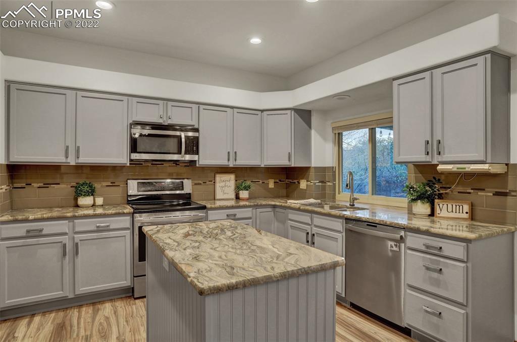 Listing 7073552, Image 10 of 40