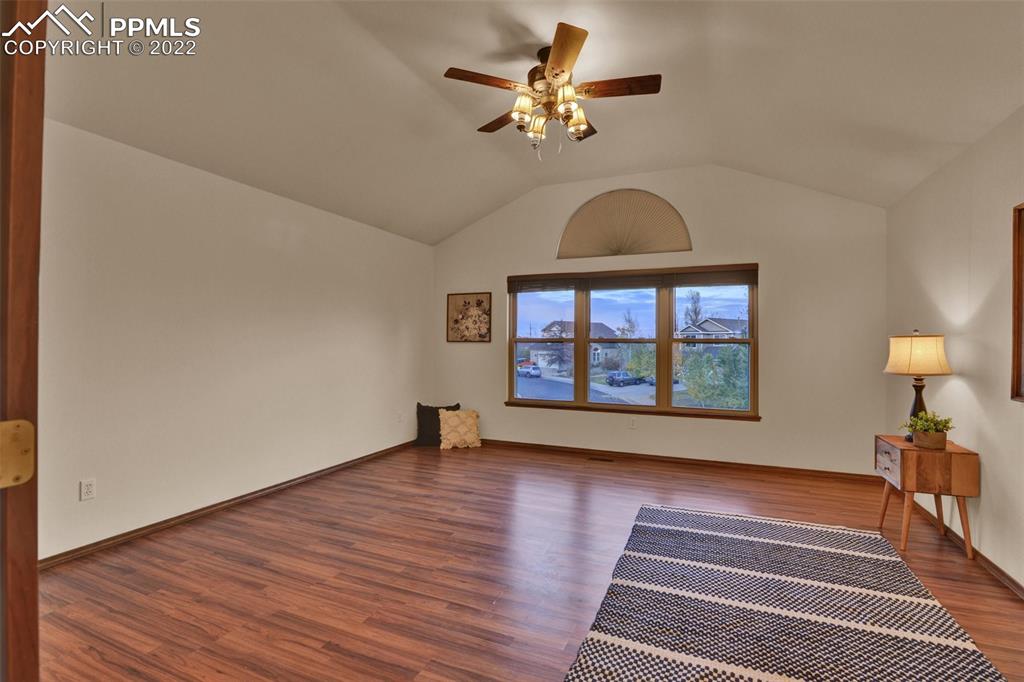Listing 7073552, Image 23 of 40