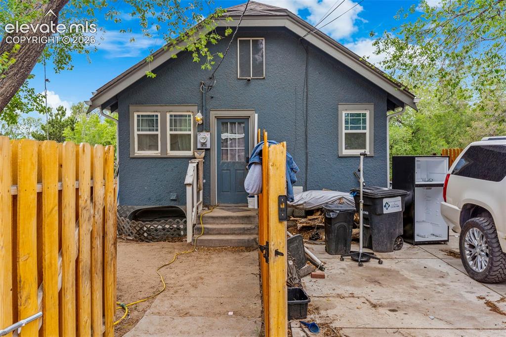 Image 21 of 25: Front of Structure
