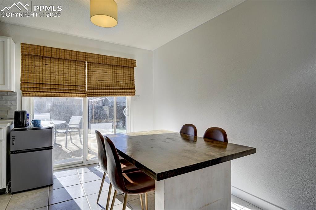 Image 11 of 38: Dining Area