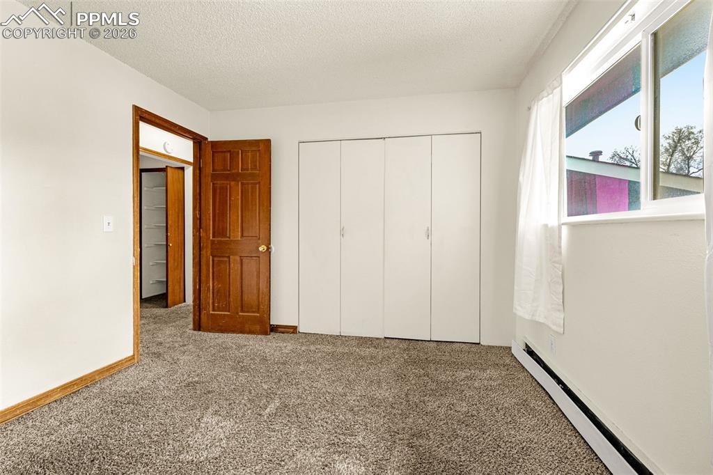 Image 10 of 15: Bedroom