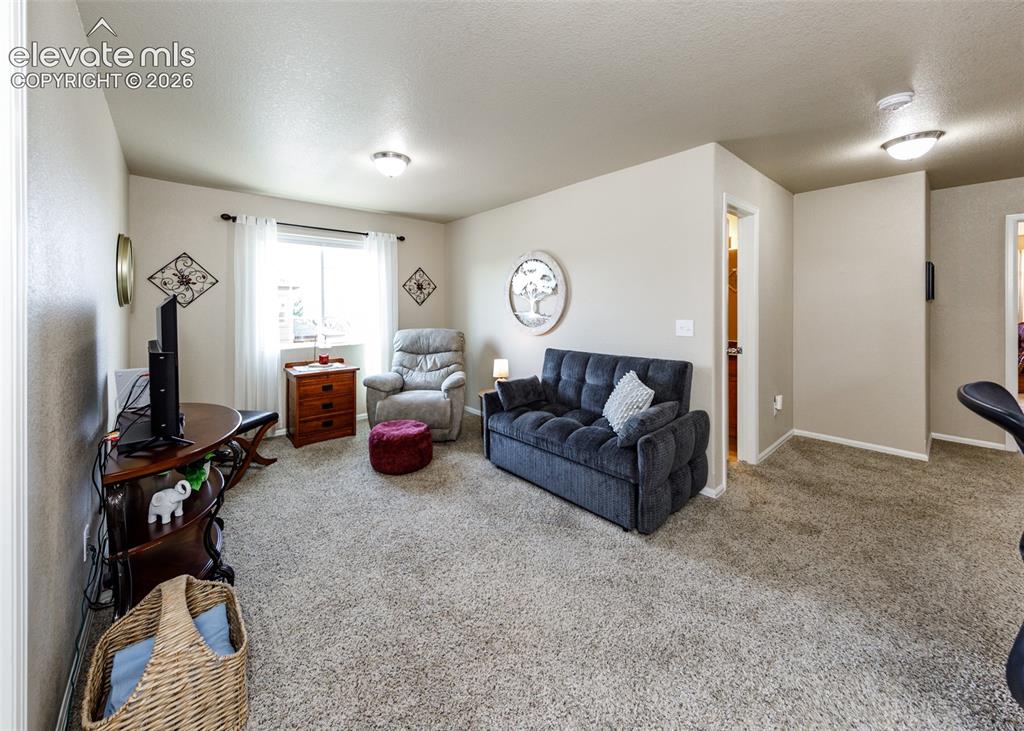 Image 14 of 36: Loft/family room