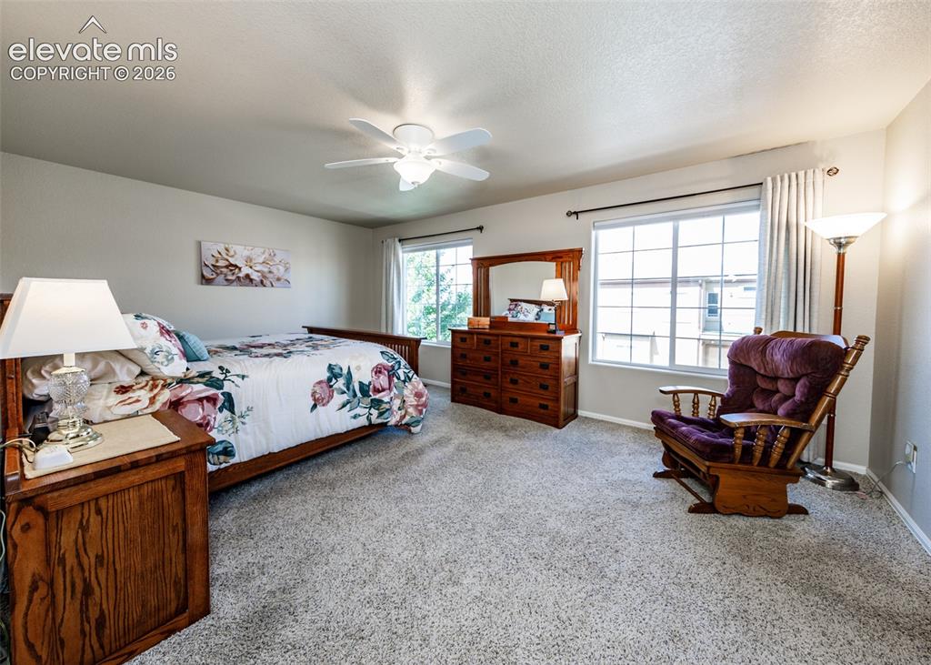 Image 17 of 36: Master bedroom