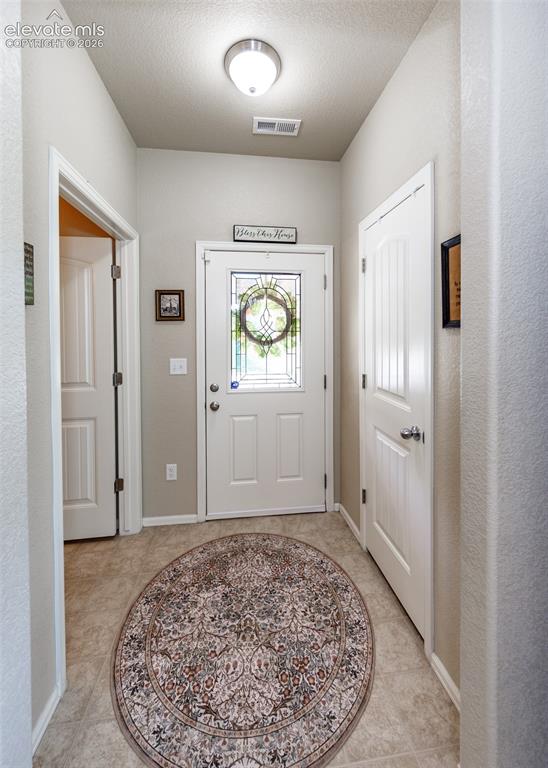 Image 3 of 36: Front entry